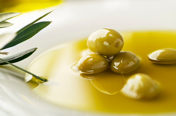 Know The Different Healthy Uses of Olive Oil-Health Benefits